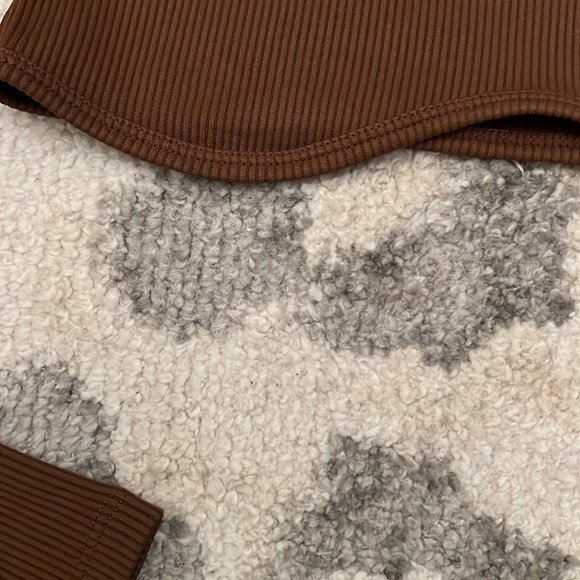 NEW with tags! Brown cropped mock neck. Great for fall! - Picture 3 of 4